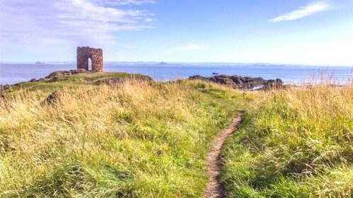 How to get to Lady's Walk in Fife by Bus or Train?