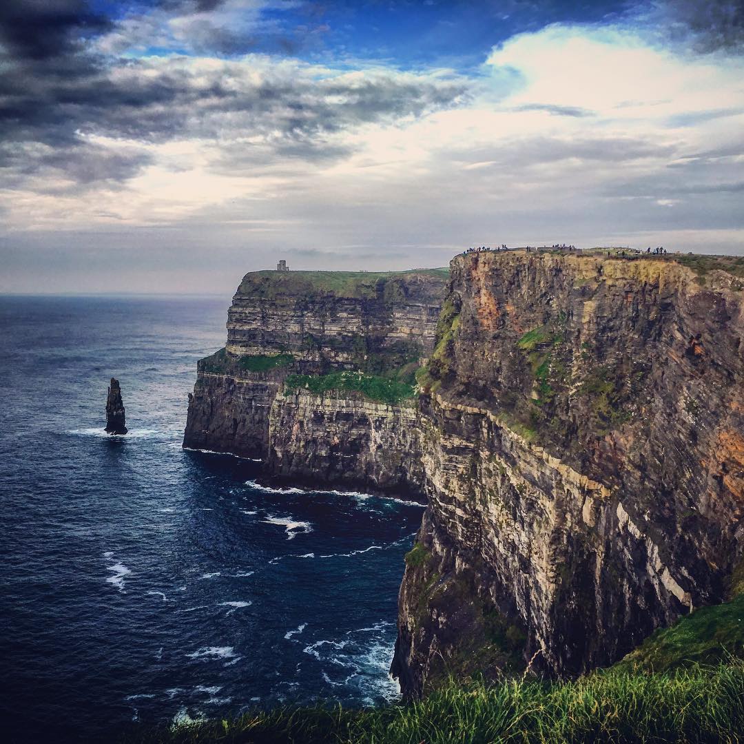 Hiking images of the Cliffs of Moher