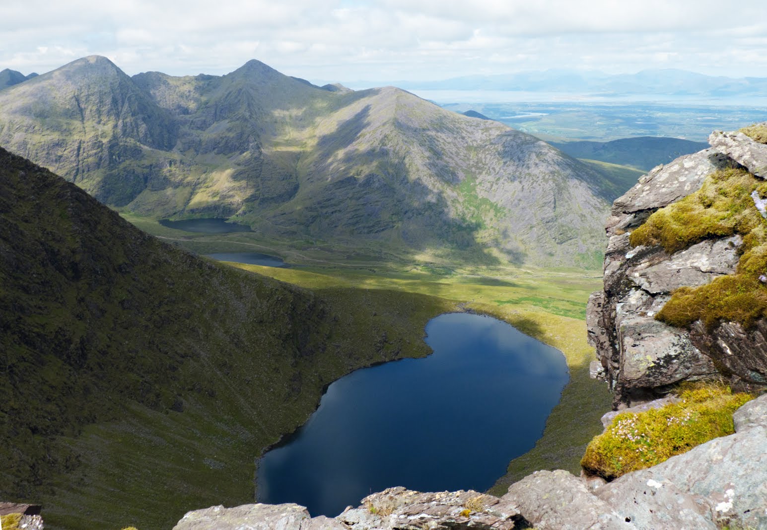 The MacGillycuddy's Reeks along the Kerry Way