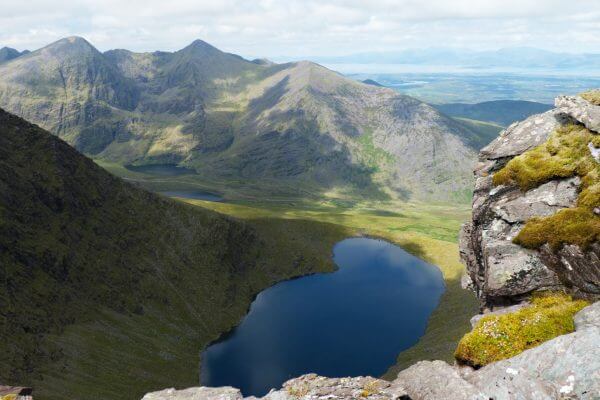 The MacGillycuddy's Reeks along the Kerry Way