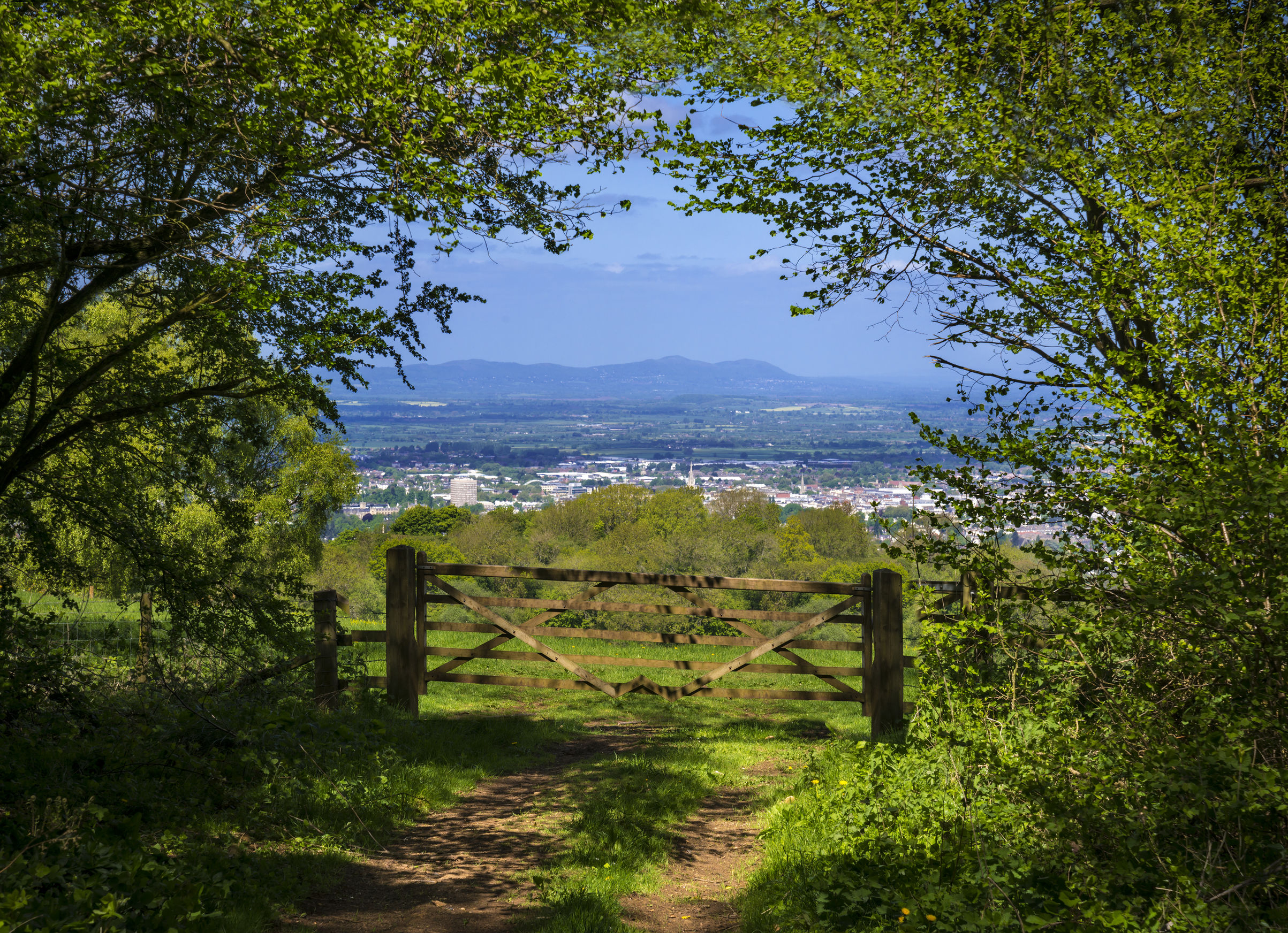 cotswold way vista across green fields