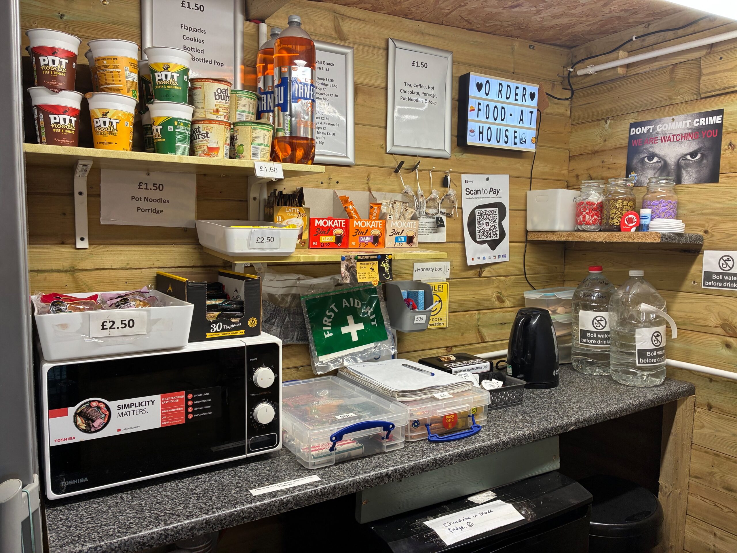 hwp honesty shop stalls kitchenette img 7979